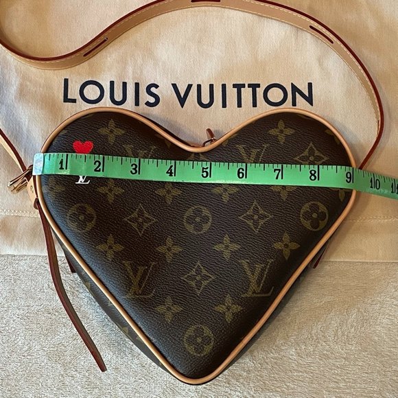 New LOUIS VUITTON Game On Cruise πCoeur Heartπ Bag - Picture 16 of 17
